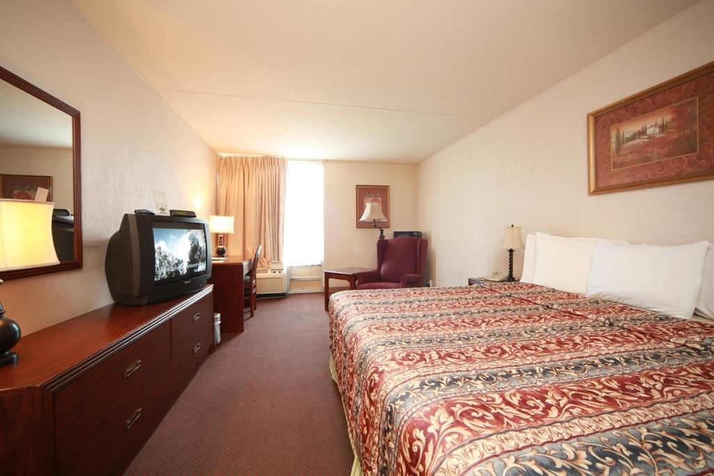 Boarders Inn And Suites - Marion Bilik gambar