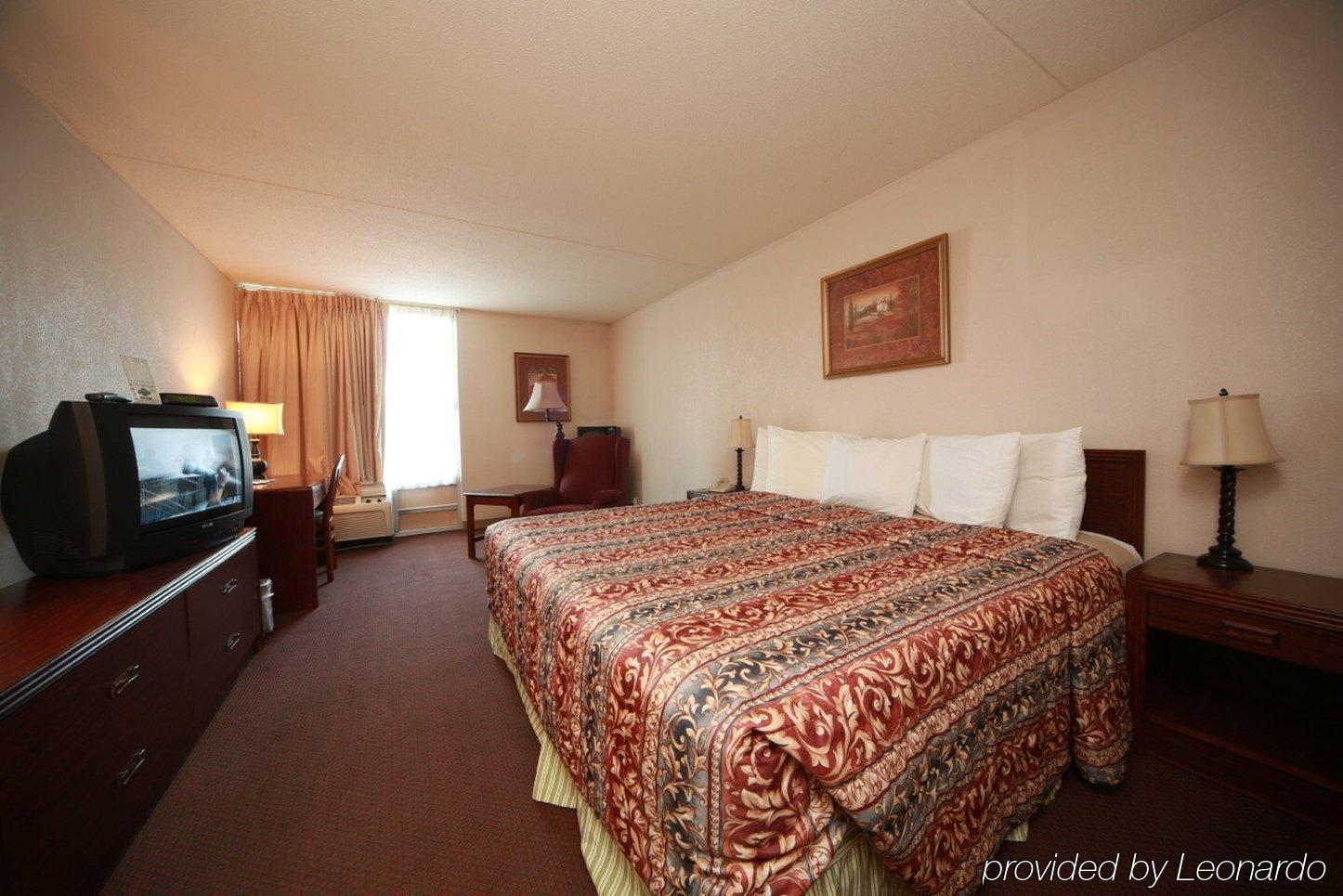 Boarders Inn And Suites - Marion Luaran gambar