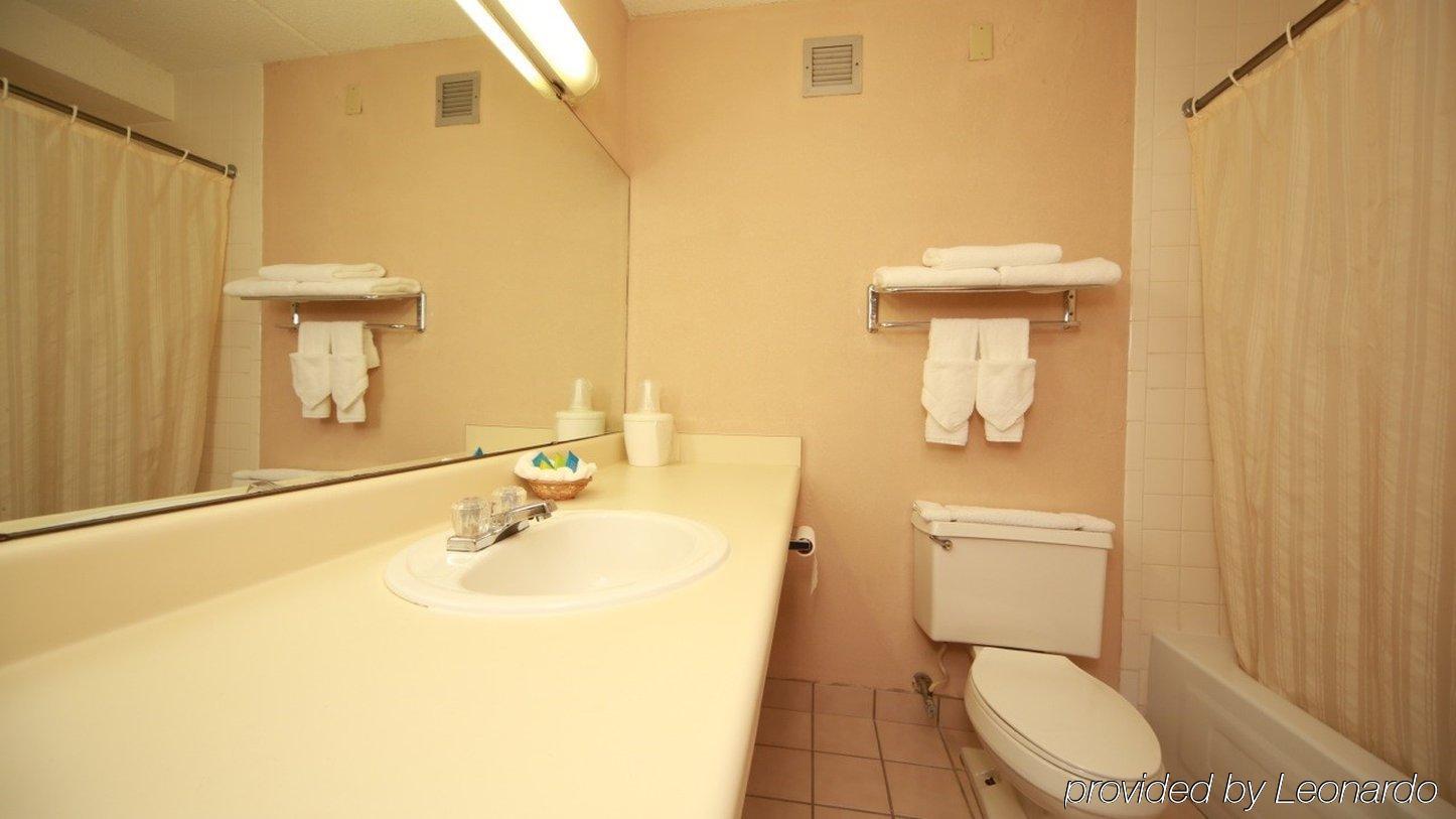 Boarders Inn And Suites - Marion Luaran gambar